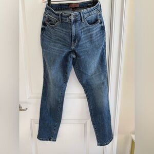 Judy Blue boyfriend Jeans in Classic Blue.  JB82662DK-CO